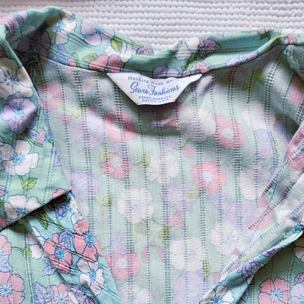 Floral Button-Up Dress - Picture 3 of 6